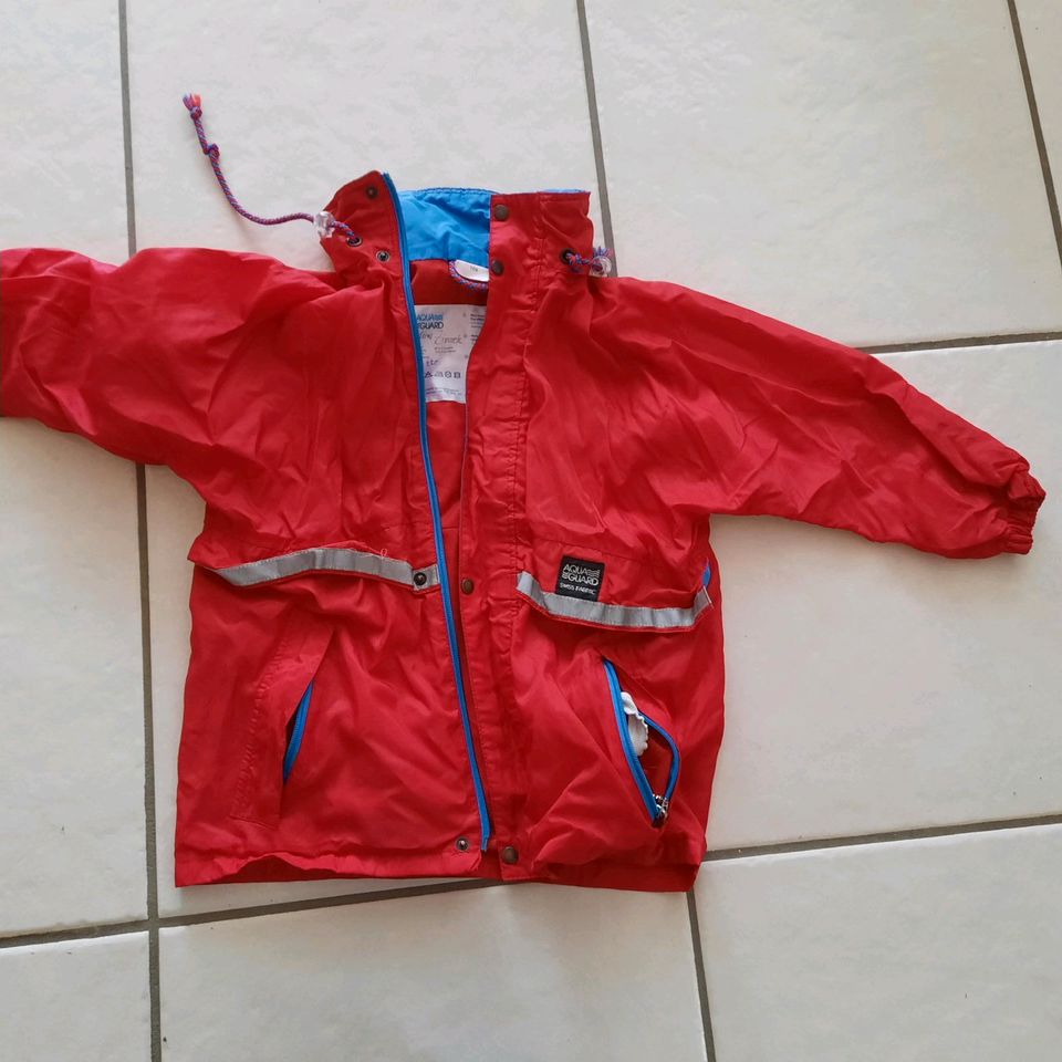 Regenjacke rot Gr. 104 AQUA GUARD (Swiss Fabric) in Niedersachsen -  Göttingen | eBay Kleinanzeigen ist jetzt Kleinanzeigen