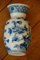 Meissner Porzellan Vase 1. Wahl Blumen Muster blau weiß 18cm hoch Dresden - Neustadt Vorschau