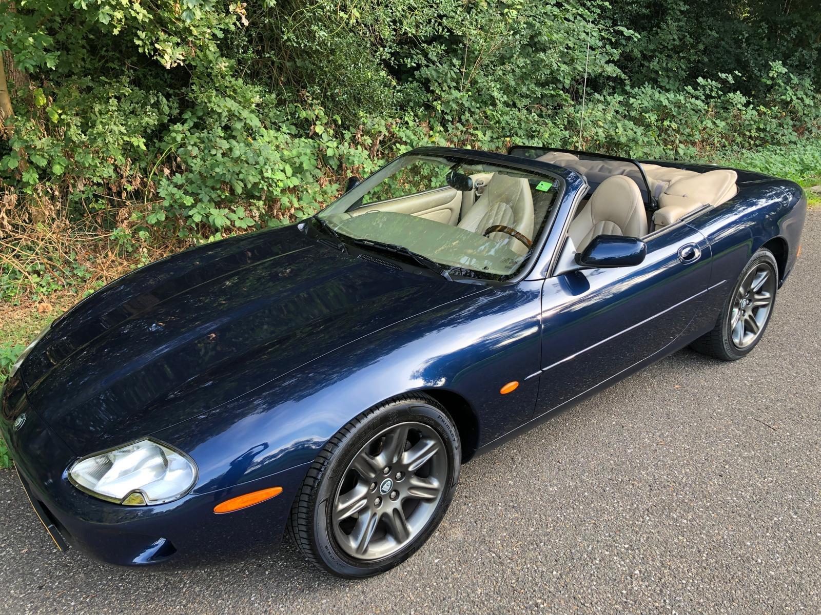 Abbildung des Autos Jaguar XK8 CABRIO 1998