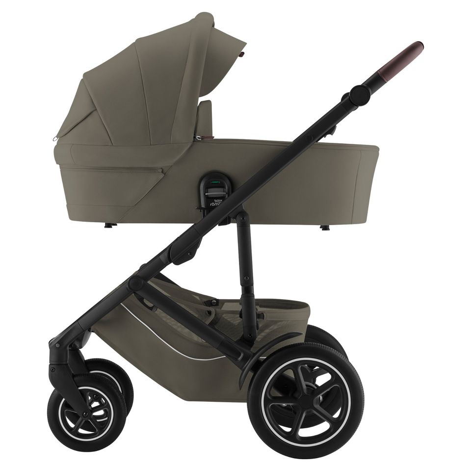 Britax Römer SMILE 5Z - 3in1 Kinderwagen-Set - Urban Olive LUX - inkl. Babywanne + Sportsitz + BABY-SAFE PRO + XXL-Zubehörpaket - NEU in Fulda