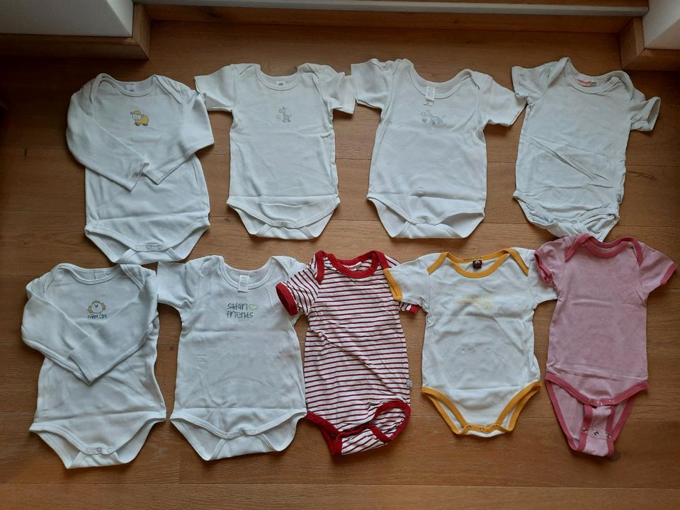 Paket Babysachen Mädchen Gr. 86/92 in Waldheim