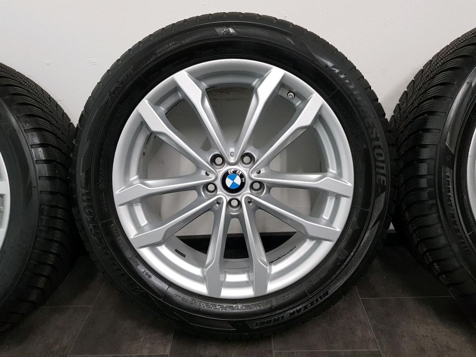 BMW 19 Zoll Winterräder Felgen X3 G01 X4 G02 691 Winterreifen 245 in Staufenberg