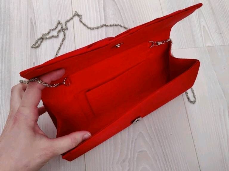 Clutch Handtasche rot in Villingendorf