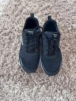 Skechers Sneaker D‘Lux Walker Gr.39 Farbe: Schwarzes Ledernetz Kr. Landshut - Furth Vorschau