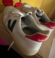 VEJA Sneaker weiss blau 45 Brandenburg - Potsdam Vorschau