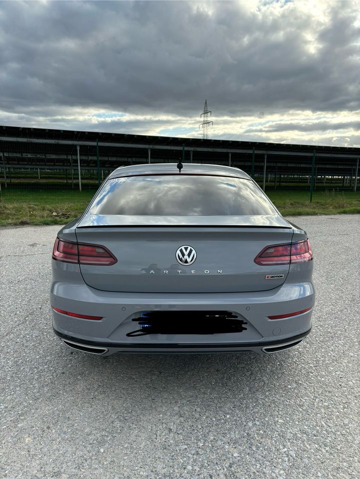 VW Arteon 2.0TSI R-Line/4Motion/272PS/Standhz/Leder/Sternhimmel in Kassel