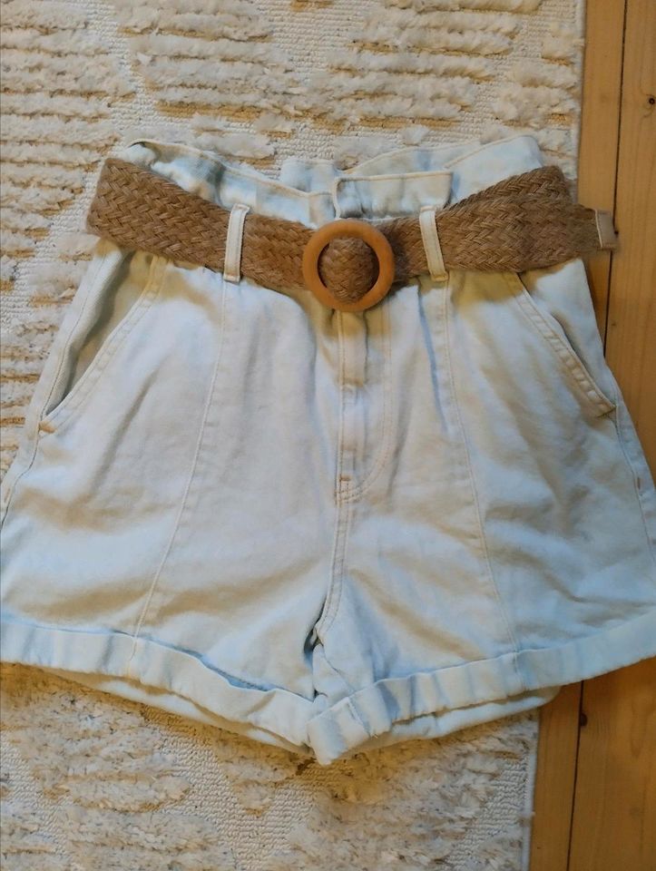 Zara süße Shorts Neu Gr 34 in Kleinheubach