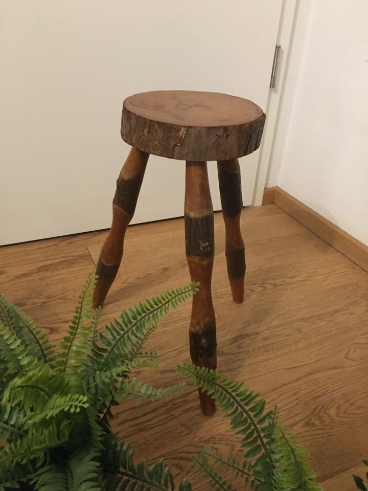 Alter Pflanzenständer Blumenhocker Holz Natur in München