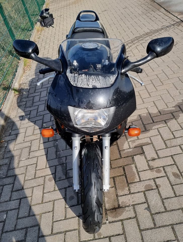 HONDA CBR 600 F PC31 in Pegnitz