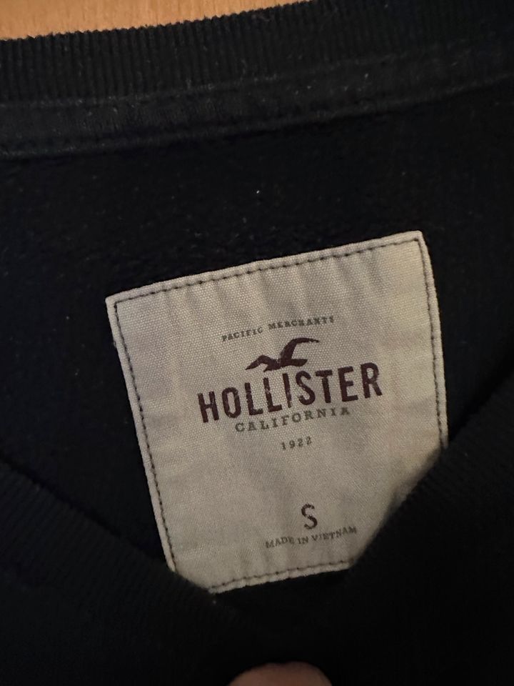 Hollister Pullover Größe S in Ammerbuch