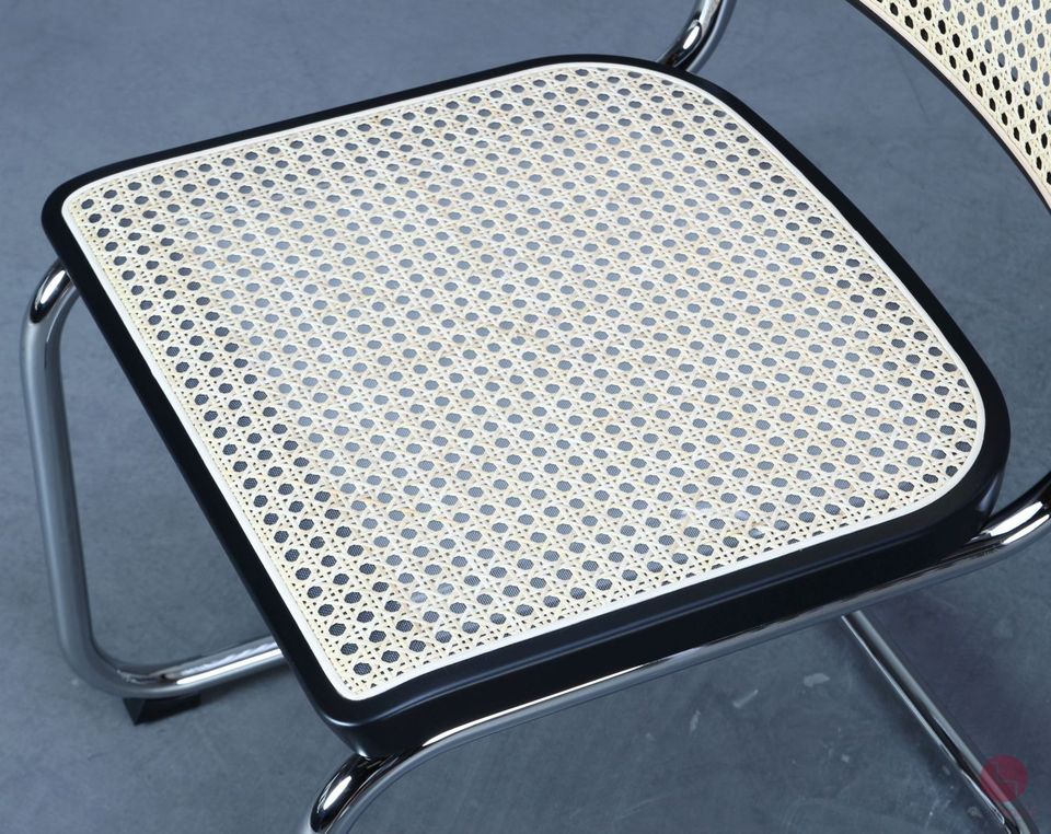 Thonet S32 V Freischwinger Stuhl Stützgewebe neuwertig noch 1er in Würzburg