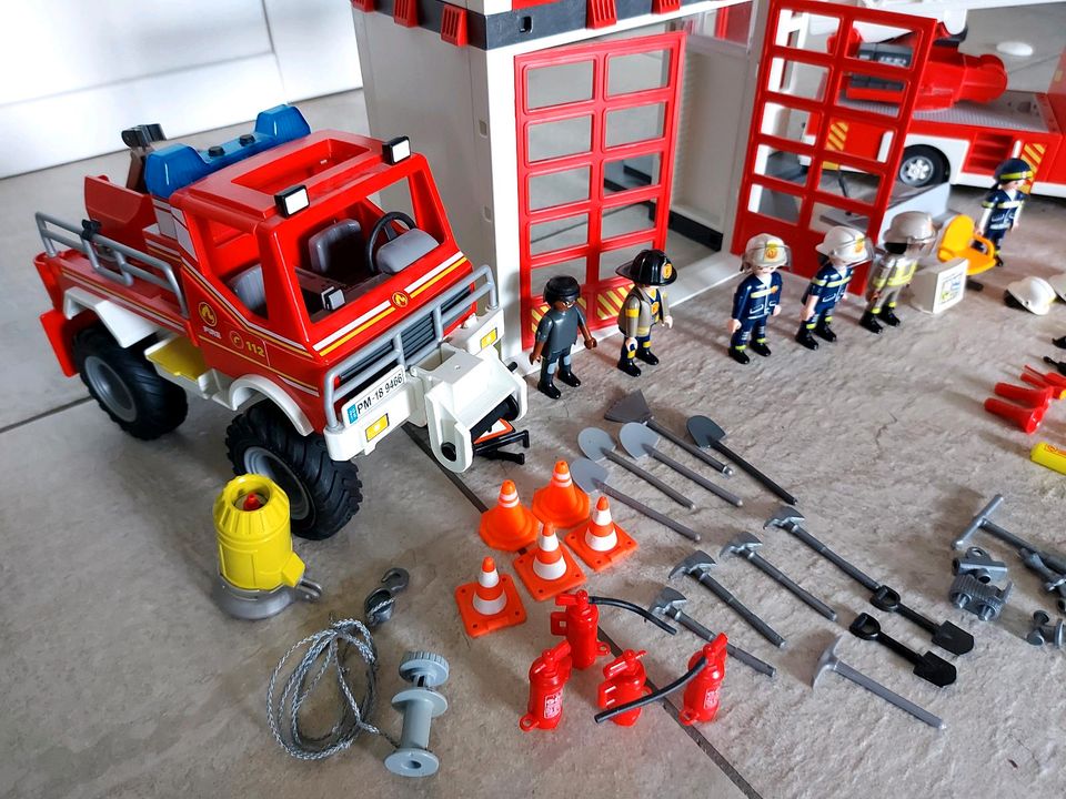 Playmobil Feuerwehr / Feuerwache in Kamen