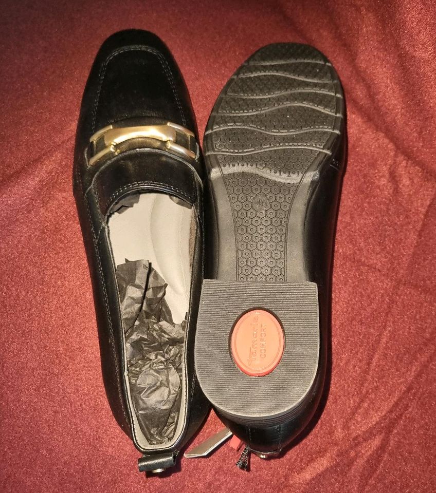 TAMARIS☆LOAFER☆SLIPPER☆NEU☆40 in Iserlohn