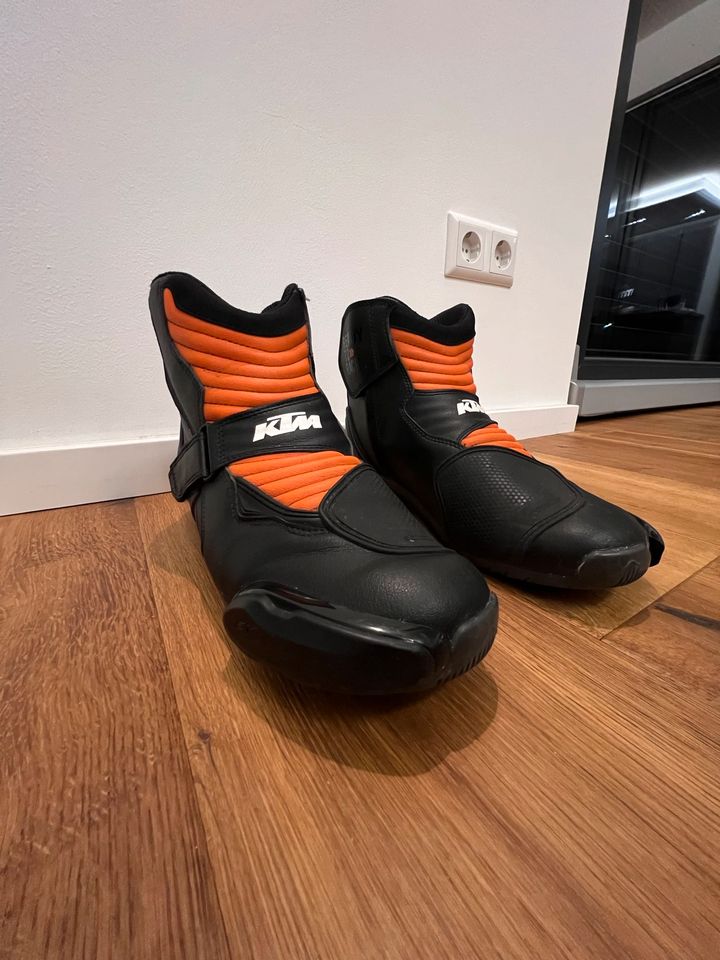 KTM x Alpinestar Motorrad Stiefel Gr. 45 in Kirchdorf a.d.Amper