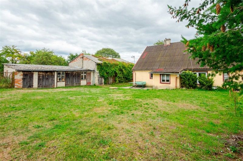 Dorfhaus mit Grundstück in Westpommern in Berlin