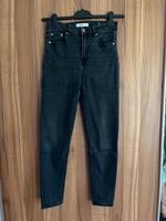 Skinny Jeans high Waist in schwarz von Pull&Bear, gr. 36 Niedersachsen - Oldenburg Vorschau