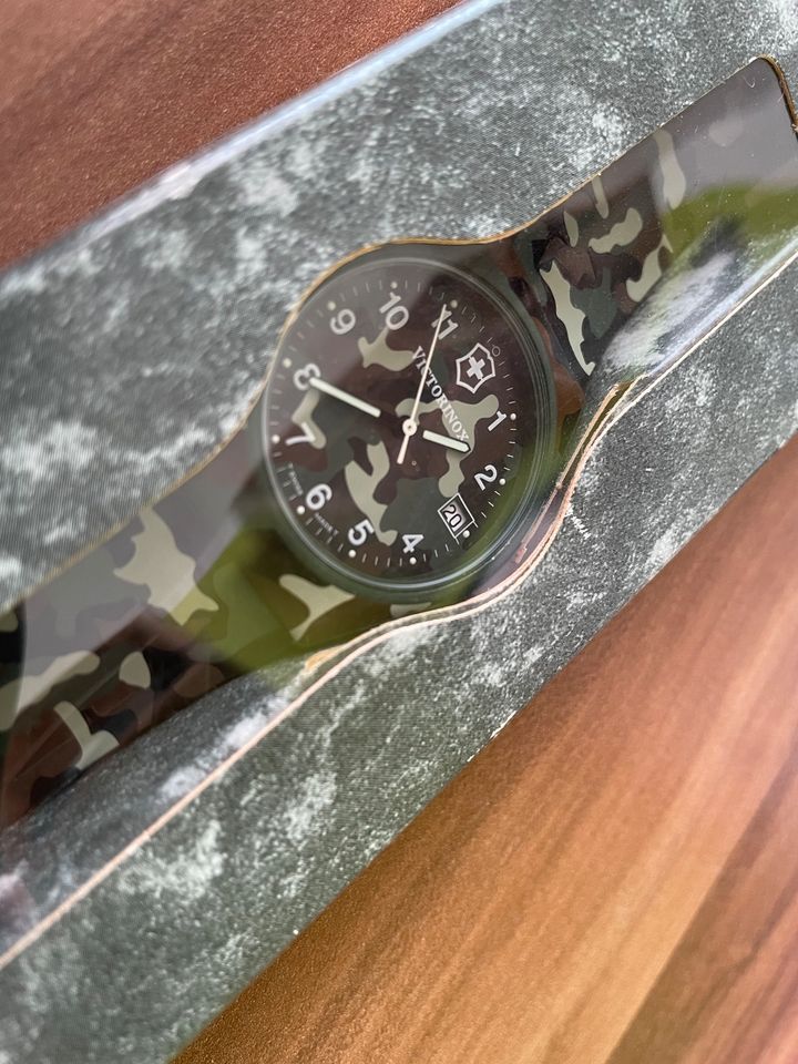 Victorinox Camouflage Uhr Jura 4.5294  Ciba in Neu Ulm