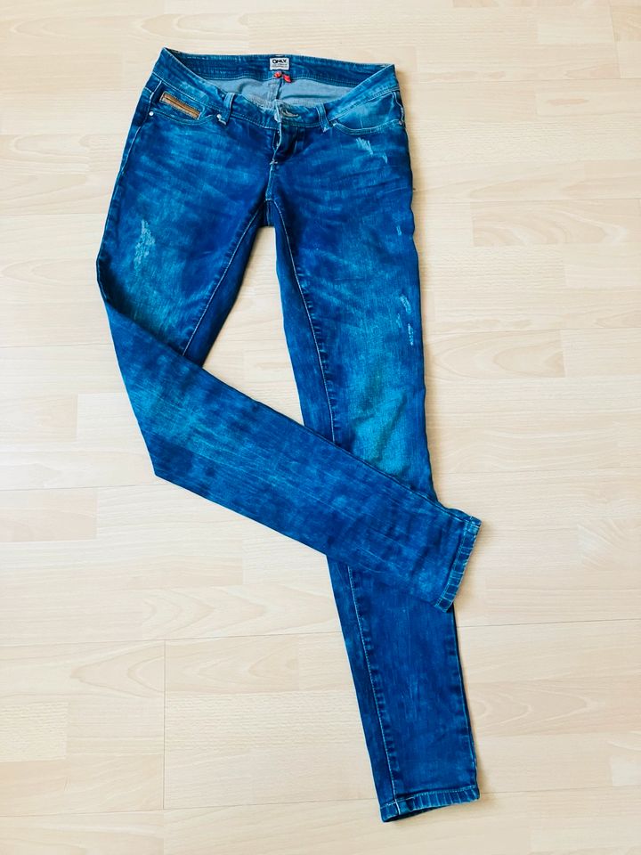 Only Jeans Gr. 26 in Müllrose