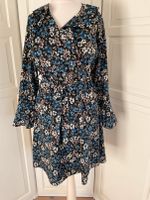 Flower Hippie Kleid Rüschen Volants BoHo Gr. 36 S NEU München - Trudering-Riem Vorschau