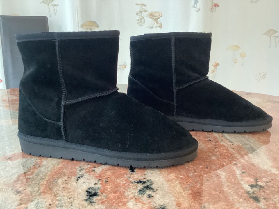 S.Oliver Boots Stiefel Schwarz NEU Gr. 37 in Berlin