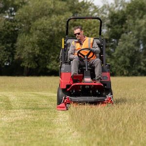 ‼️Toro Proline PLH H600 Großflächenmäher Aufsitzmäher Kubota in Brunnen