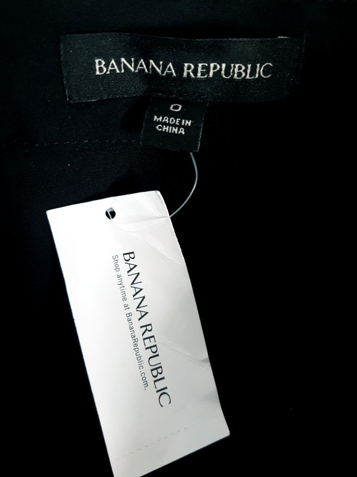 NEU mit Etikett ! BANANA REPUBLIC Rock 34, XS in Berlin