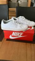 Größe 37,5 / 5,5 WMNS NIKE COURT ROYAL weiss Berlin - Marienfelde Vorschau