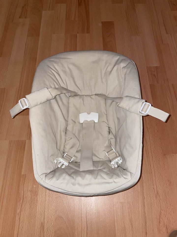 Tripp Trapp Newbornset mit Spielzeughalter für Tripp Trapp in Obertraubling