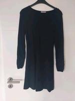 Strickkleid schwarz mit Spitze an den Ärmeln Gr. S Niedersachsen - Wolfsburg Vorschau