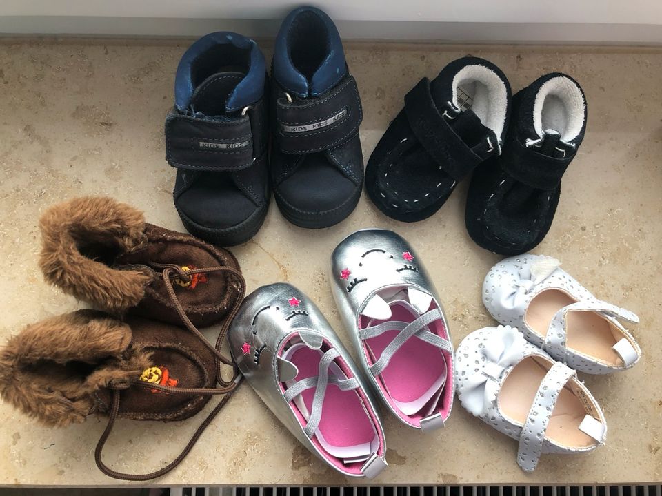 Kinder Kleidung und Schuhe in Göttingen