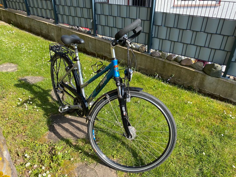 KTM Avento Trekking Bike Damen in Gießen