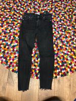 Schwarze Jeans von Zara mit Fransen 42 Hessen - Hofheim am Taunus Vorschau