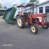 Traktor mit Frontlader und Hydraulik für Anbaugeräte. Thüringen - Themar Vorschau