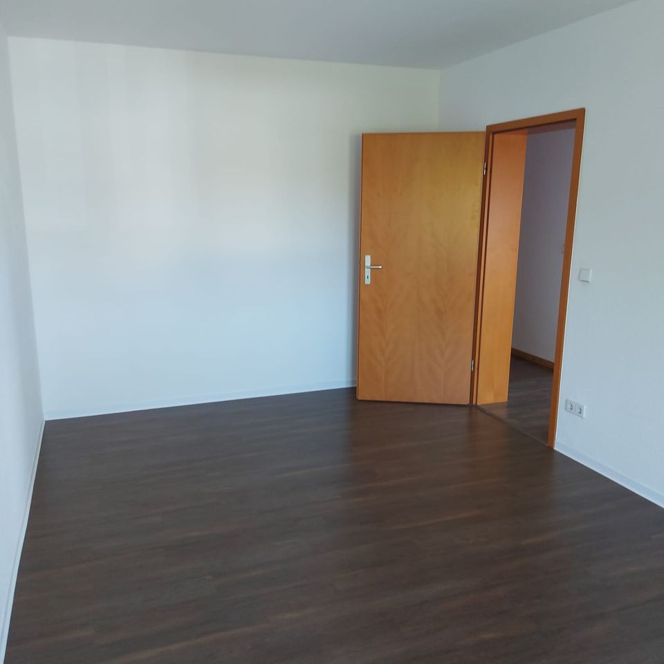 helle 3 Zimmer Maisonette Wohnung mit zwei Balkonen in Bad Frankenhausen/Kyffhäuser