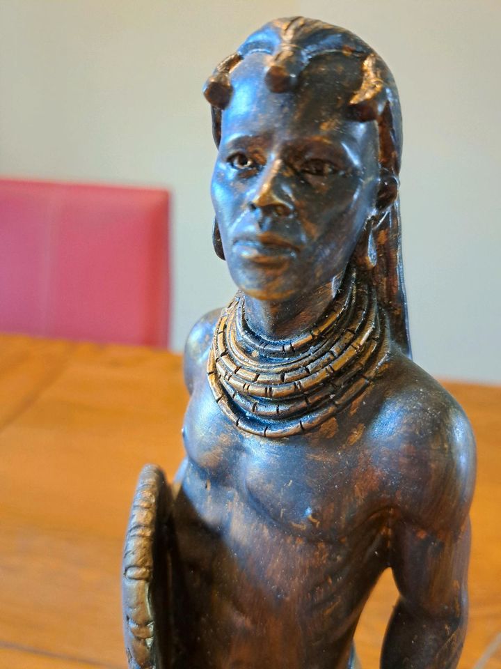 Massai-Figur in Homburg