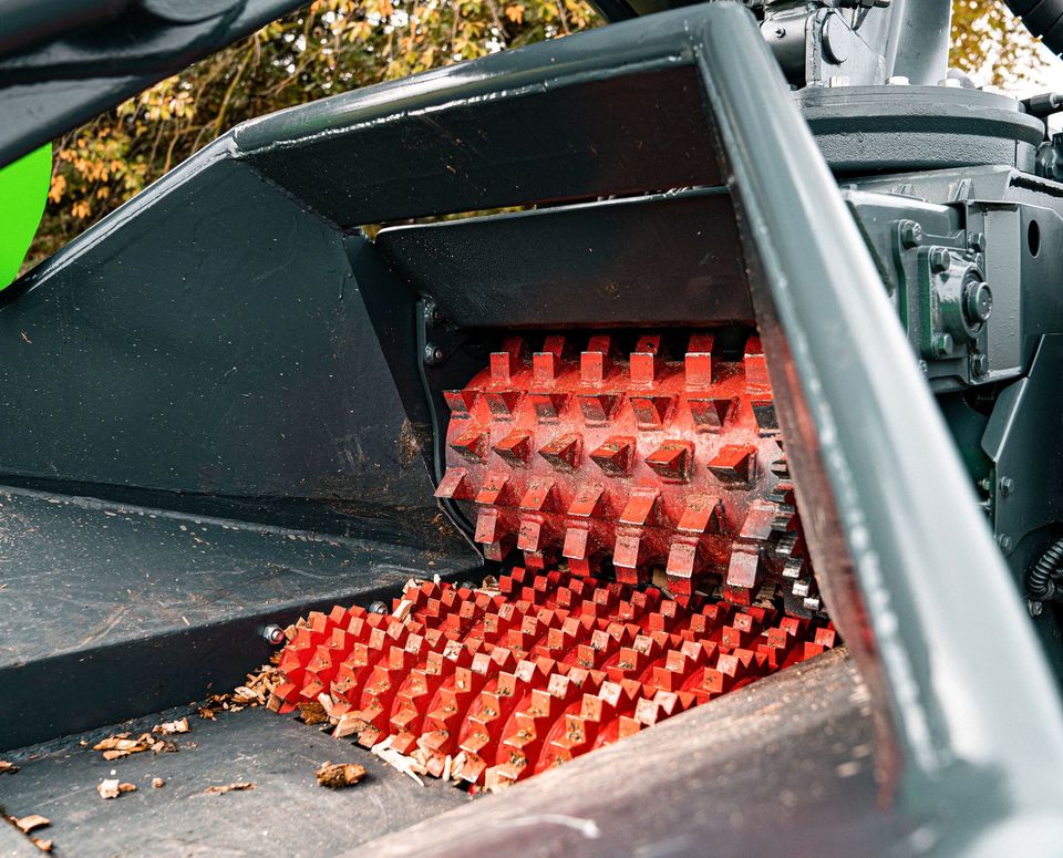 Woodzilla Trommelhacker | Holzhäcksler 3,5t | Häcksler Ladekran in Sundern (Sauerland)