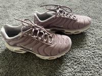 Nike Tn 38,5 rosa Essen - Essen-Ruhrhalbinsel Vorschau