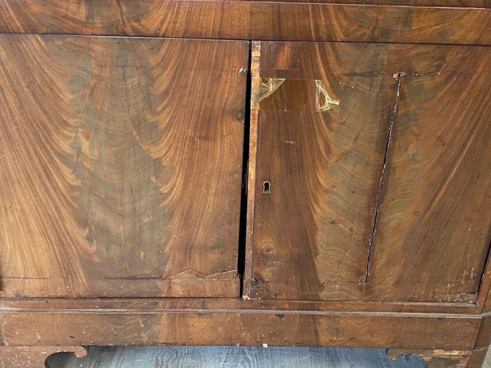 BIEDERMEIER SEKRETÄR MAHAGONI ANTIK MITTE 19-TES JHDT RESTAURATIONSOBJEKT  - Versand möglich 99 Euro - Wir sind für Sie da lokal in 86830 Schwabmünchen oder online ARTHOME24 in Schwabmünchen