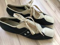 Miu Miu by Prada Budapester, schwarz-beige Gr. 40 neuwertig Köln - Weidenpesch Vorschau