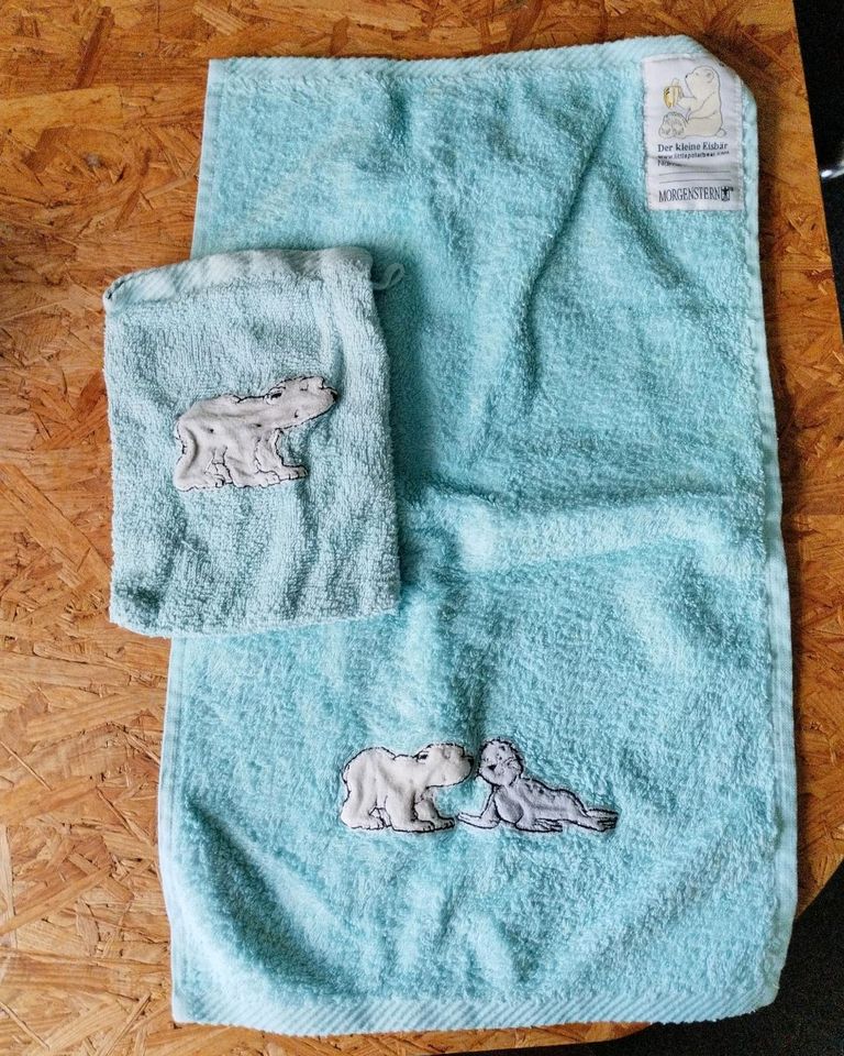 Waschlappen Waschhandschuh und Handtuch Lars der kleine Eisbär in Uelzen