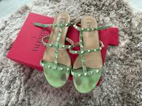 Original Valentino Garavani Rockstud Sandalen Salbei 40 Ovp Nordrhein-Westfalen - Gelsenkirchen Vorschau