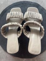 Sandalette, neu ungetragen, Größe 40, Farbe Stone Niedersachsen - Garbsen Vorschau