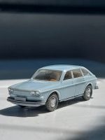 Wiking 1:87  VW 411  mit Zughaken Mitte - Wedding Vorschau