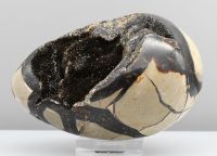 Mineralien Edelstein – SEPTARIEN Ei kristallisiert m Ständer 782g Sachsen - Rochlitz Vorschau