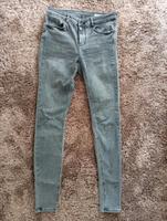 Vero Moda Skinny Jeans mid rise slim Gr. M grau Hessen - Hofheim am Taunus Vorschau