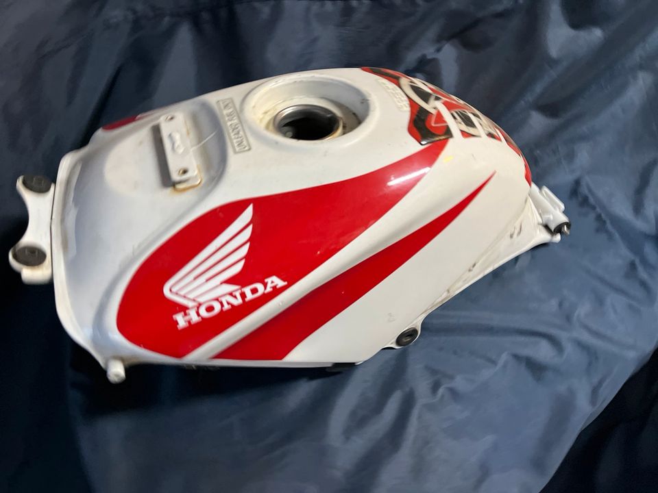 Tank für Honda CBR JC 39 in Reichshof