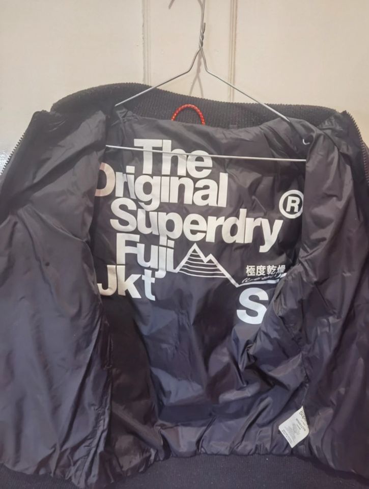 Superdry Jacke in Unna