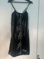 Damen Lack Kleid Schwarz Gr.36 Neu Nordrhein-Westfalen - Mönchengladbach Vorschau