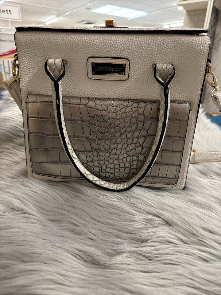 Handtasche weiß Silber neu von Pierre Cardin in Brühl