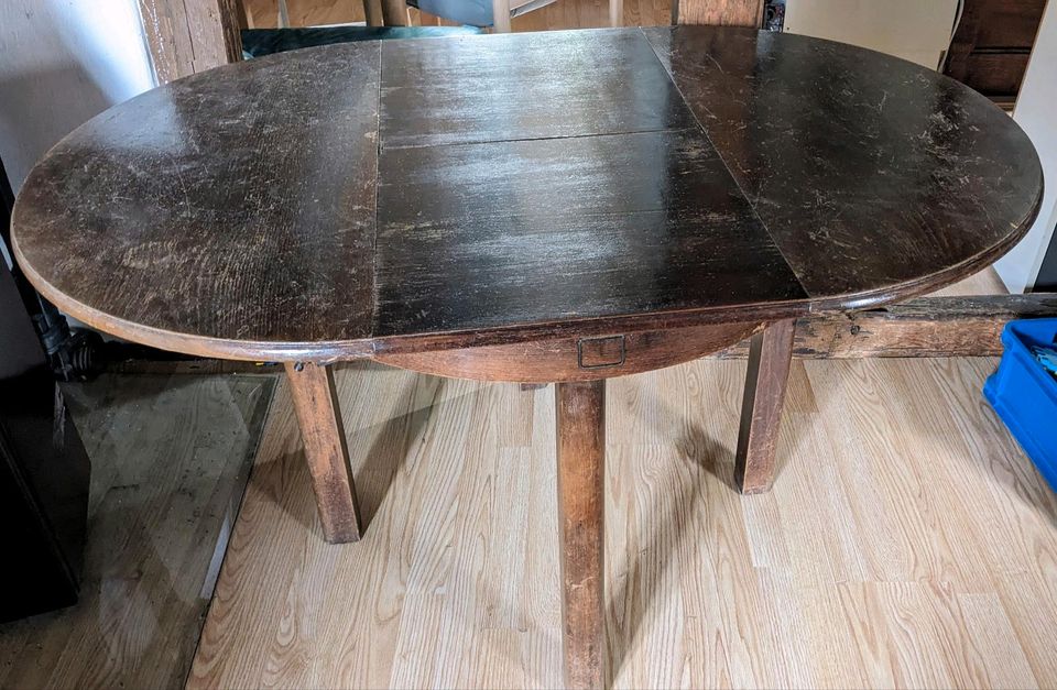 Tisch Retro Holztisch braun rund 4-6 Plätze ausklappbar 90-130cm in Oberdiebach